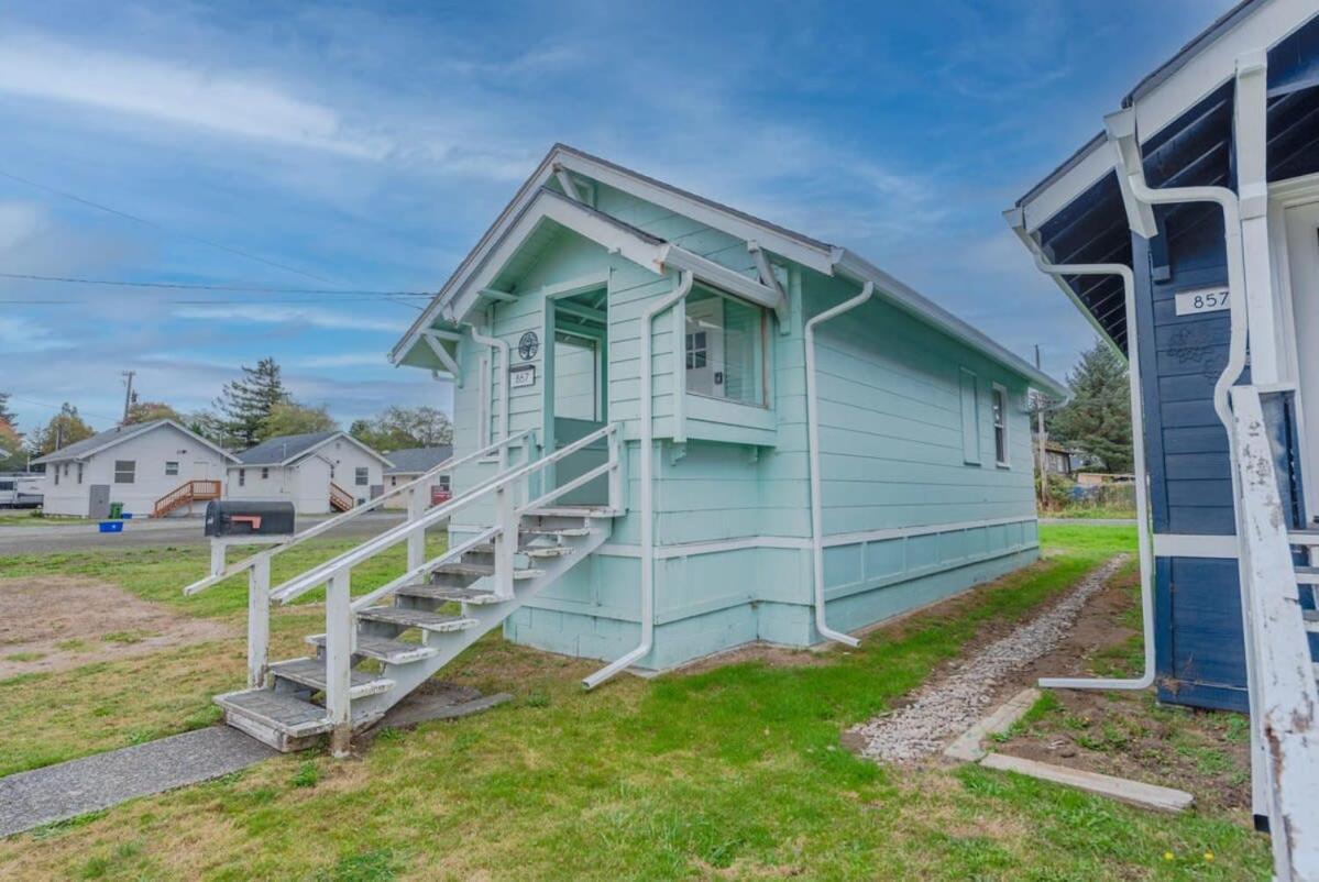 #Stayinmydistrict Coos Bay Cypress Cottage المظهر الخارجي الصورة